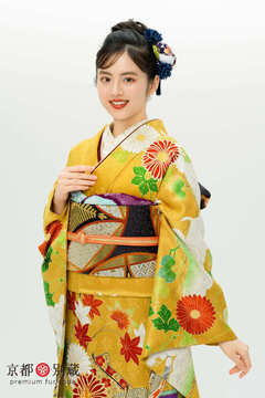 KM-8　竹下優名 　菊　牡丹　御所車　松　梅　紅葉　伝統古典　振袖　成人の日　成人式　二十歳の集い　京都別蔵　五条　横浜