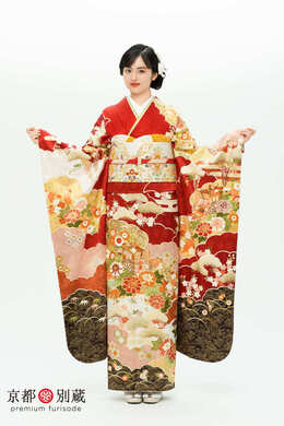 KM-16　竹下優名 　御所車　牡丹　菊　松　雲取り　伝統古典　振袖　成人の日　成人式　二十歳の集い　京都別蔵　五条　横浜