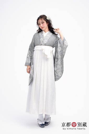 白　レース　洋風　ドット　くすみ系　大西陽羽  【卒業式の袴レンタル】【京都五条別蔵】 【横浜別蔵】 【表参道志染庵】　袴　卒業式　卒業袴　ハカマ　　二尺袖：NKH-396　袴：無地、白