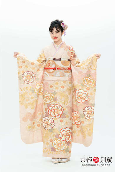 KM-14　竹下優名 　牡丹　菊　松葉　伝統古典　振袖　成人の日　成人式　二十歳の集い　京都別蔵　五条　横浜
