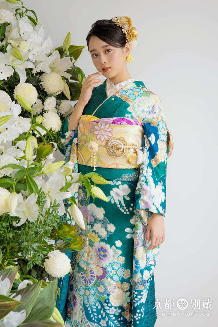 CO-124 佐藤不二子　青緑　藤　牡丹　振袖　七宝繋ぎ　成人の日　成人式　二十歳の集い