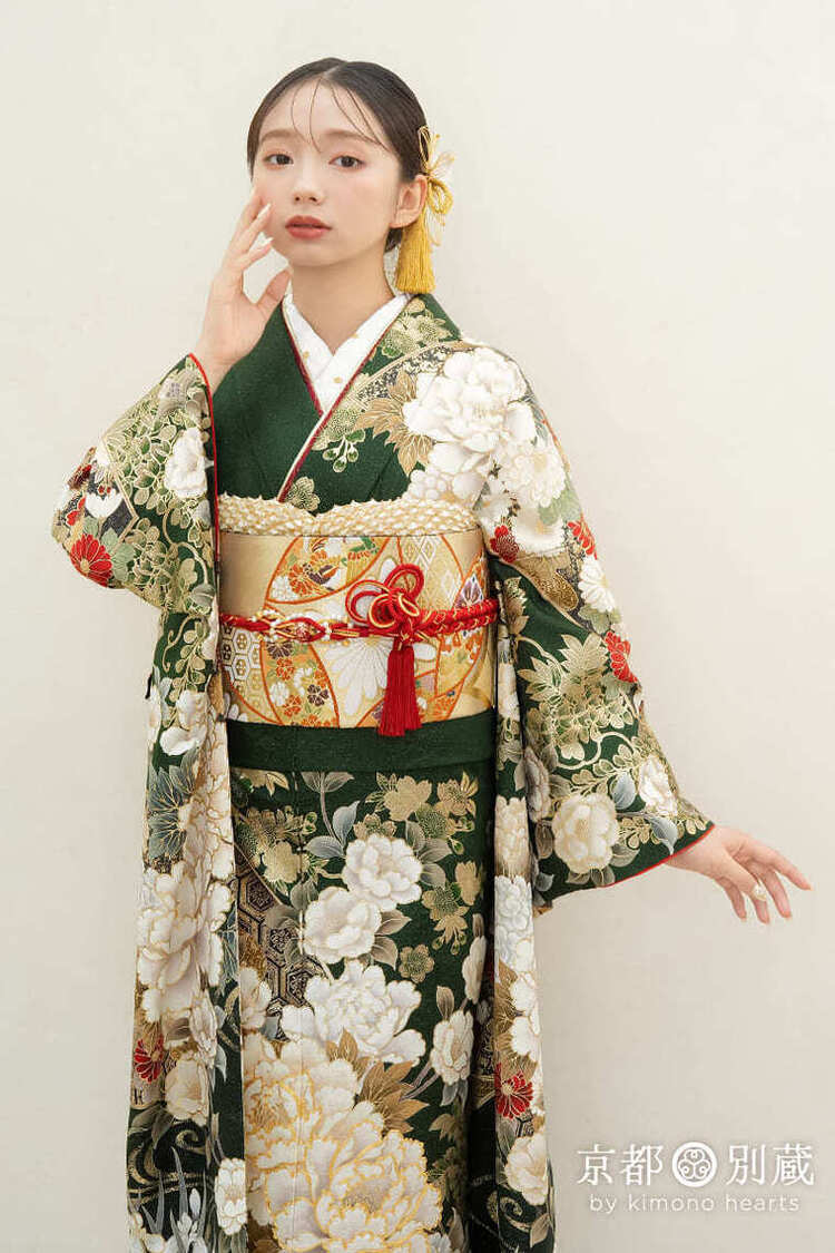 CO-145　本間愛波　緑　亀甲　牡丹　花　菖蒲　流水　振袖　成人の日　成人式　京都別蔵　横浜別蔵　表参道志染庵