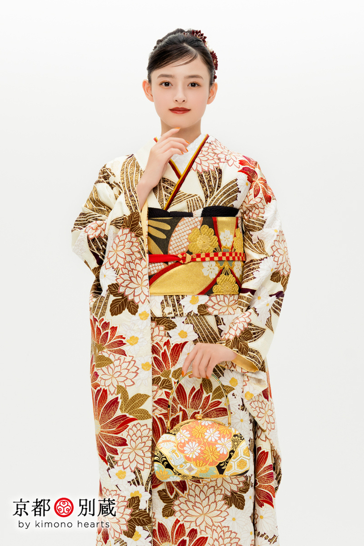 KM-15　大峰ユリホ 　菊　水仙　白　赤　伝統古典　振袖　成人の日　成人式　二十歳の集い　京都別蔵　五条　横浜