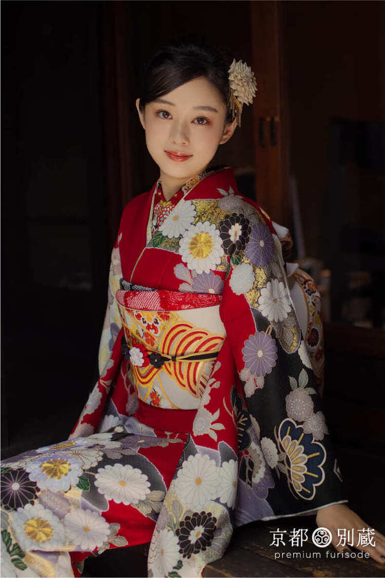 FL-D312　赤振袖　黒　グレー　菊　小花　佐藤不二子　成人式の振袖　二十歳の集い　振袖レンタル　購入　
