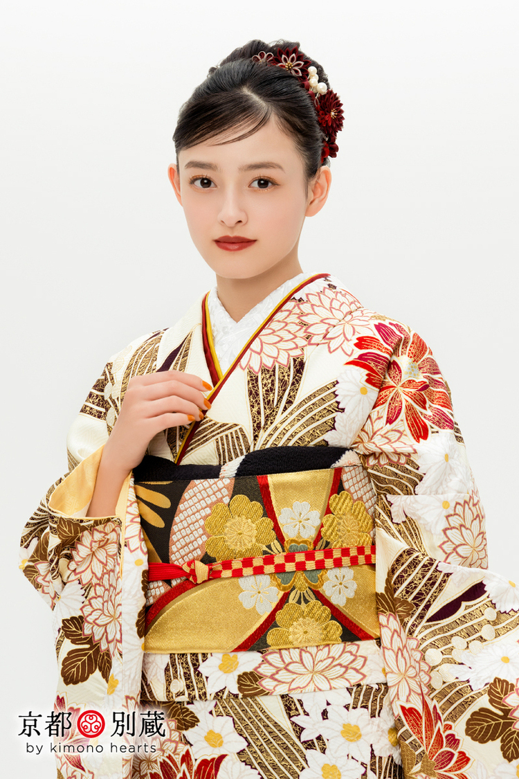 KM-15　大峰ユリホ 　菊　水仙　白　赤　伝統古典　振袖　成人の日　成人式　二十歳の集い　京都別蔵　五条　横浜