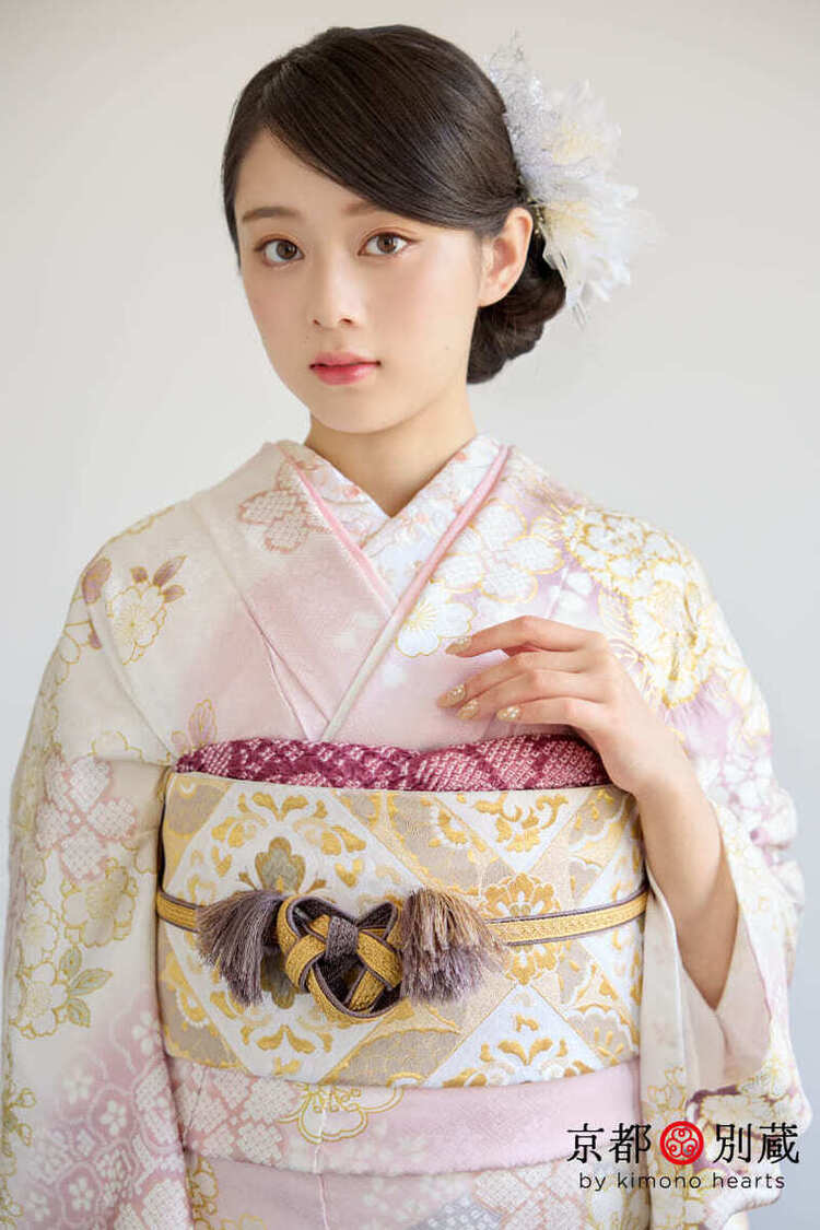 CO-140　佐藤不二子　藤色　薄ピンク　辻が花　絞り染め　金彩　花　振袖　成人の日　成人式　京都別蔵　横浜別蔵　表参道志染庵