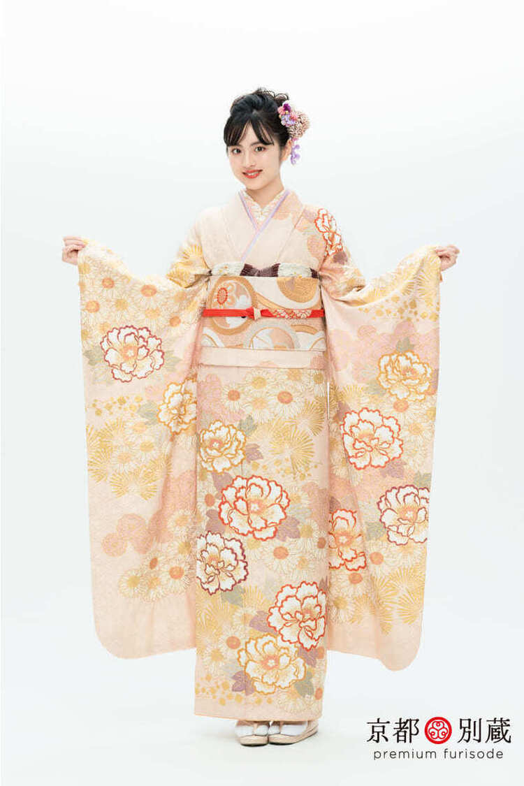 KM-14　竹下優名 　牡丹　菊　松葉　伝統古典　振袖　成人の日　成人式　二十歳の集い　京都別蔵　五条　横浜